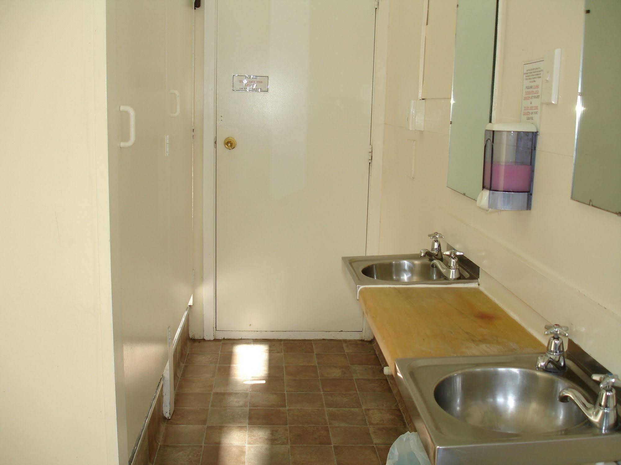 Alpine Holiday Apartments & Campground Hanmer Springs Exterior foto